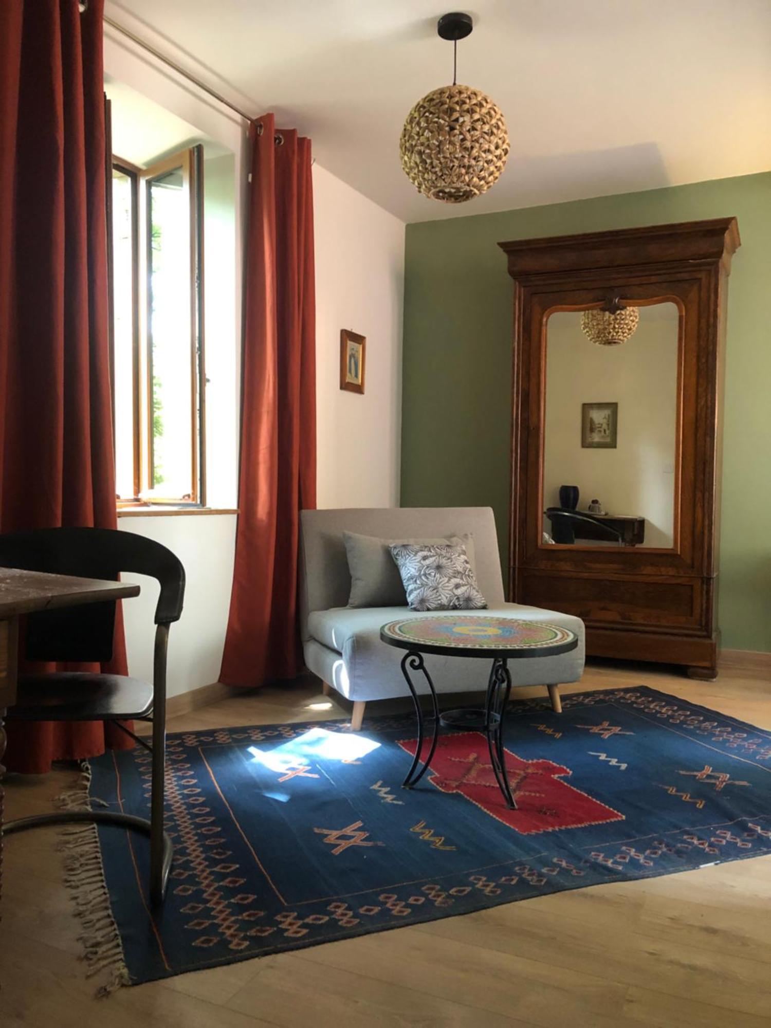 Chambre Sur Une Ile Saint-Bonnet-de-Rochefort エクステリア 写真